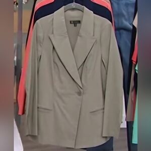 DG2 Diane Gilman ShapeTech Blazer Sage Sm  NWT